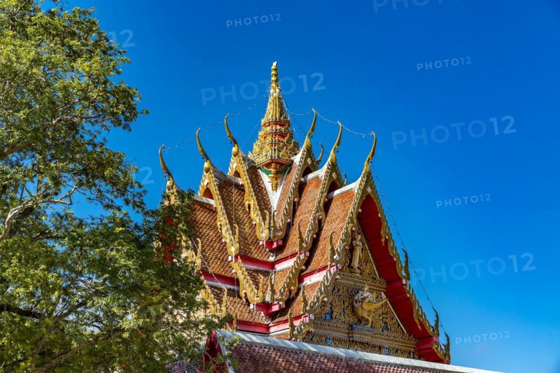 Wat Khao Daeng, Buddhist Temple, Khao Sam Roi Yot National Park, Prachuap Khiri Khan Province, Thailand, Asia