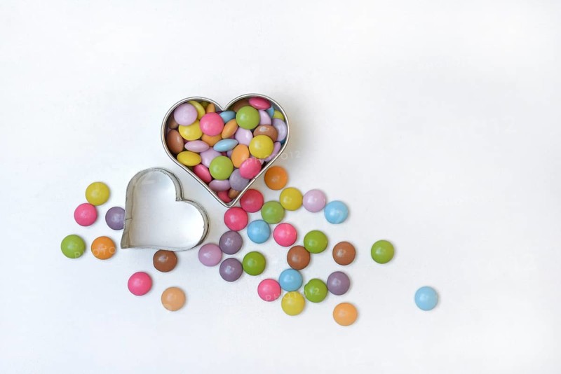 Chocolate Lentils in Heart Cookie Cutter, Smartie