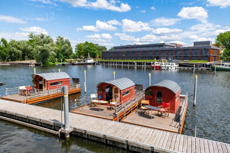 Jetty for houseboats and house rafts, Pension Havelfloss, Brandenburg an der Havel, Havelland, Brandenburg, Germany, Europe