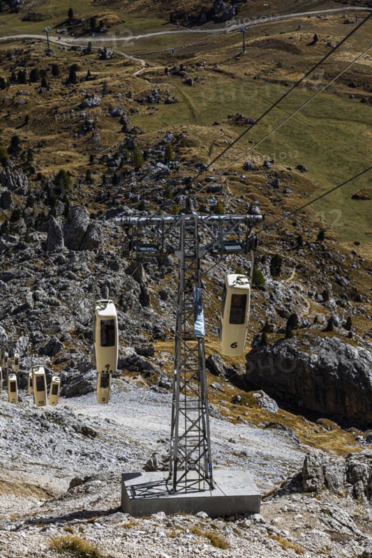 Gondola from the Sella Pass to the Sassolungo Pass, Dolomites, South Tyrol, Italy, Europe