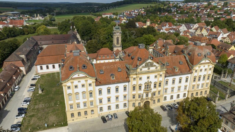 Aerial view, Residenz Ellingen, with the Ellingen estate and castle brewery, High Baroque, Ellingen, Franconian Lake District, Middle Franconia, Franconia, Bavaria, Germany, Europe