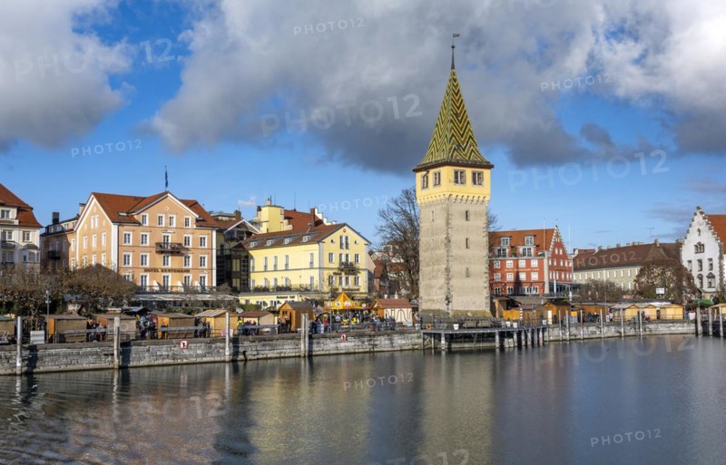 Harbour promenade with Mangturm, reflected in the lake, harbour, Lindau Island, Lake Constance, Bavaria, Germany, Europe