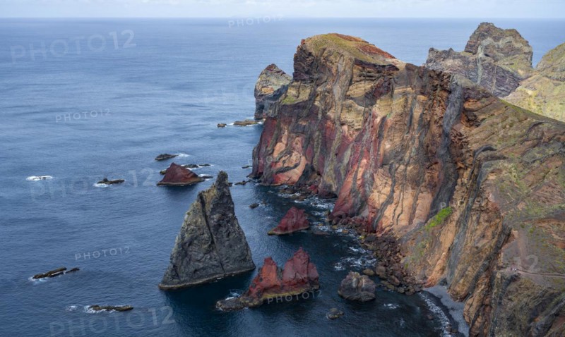 Coastal landscape, cliffs and sea, Miradouro da Ponta do Rosto, rugged coast with rock formations, Cape Ponta de Sao Lourenco, Madeira, Portugal, Europe