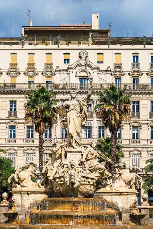 Fontaine de la Federation, Place de la Liberte, Toulon, France, Europe
