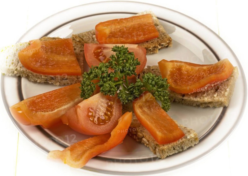 Slices, bread, fitness bread, thin butter, peppers, tomatoes, parsley, breakfast, meal, nutrition, food