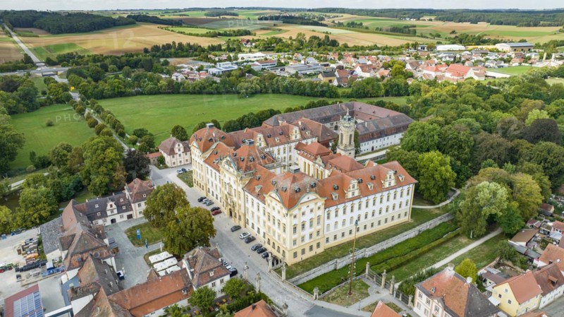 Aerial view, Residenz Ellingen, with the Ellingen estate and castle brewery, High Baroque, Ellingen, Franconian Lake District, Middle Franconia, Franconia, Bavaria, Germany, Europe