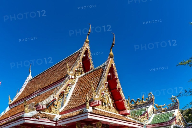 Wat Khao Daeng, Buddhist Temple, Khao Sam Roi Yot National Park, Prachuap Khiri Khan Province, Thailand, Asia