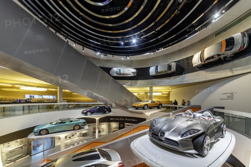 Mercedes Museum, Stuttgarts most visited museum is part of the Mercedes-Benz World in Untertuerkheim and with its vehicles and classic cars recalls the early days of the automobile, Architecture Ben van Berkel, Architekturbuero UNStudio, Stuttgart, Baden-Wuerttemberg, Germany, Europe
