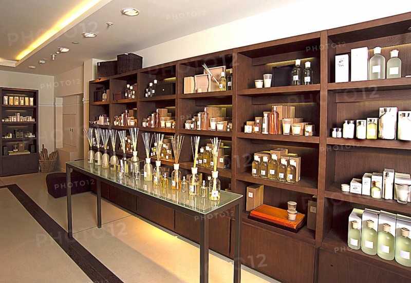 Perfumery department in the department stores', fragrances, cosmetics, perfume, brand products, internationality, body care, deodorant, shower care, shaving, soaps, make-up, facial care, hair styling
