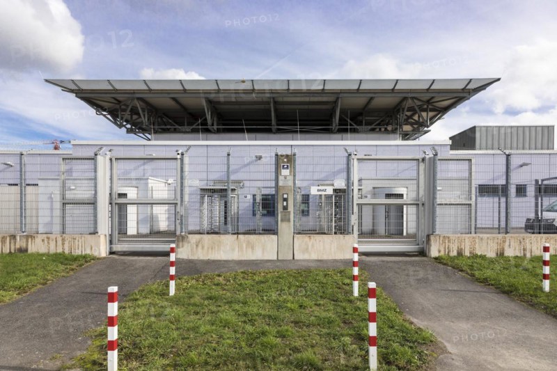 Duesseldorf Higher Regional Court trial building, Kapellweg branch, high-security courtroom, Duesseldorf, North Rhine-Westphalia, Germany, Europe