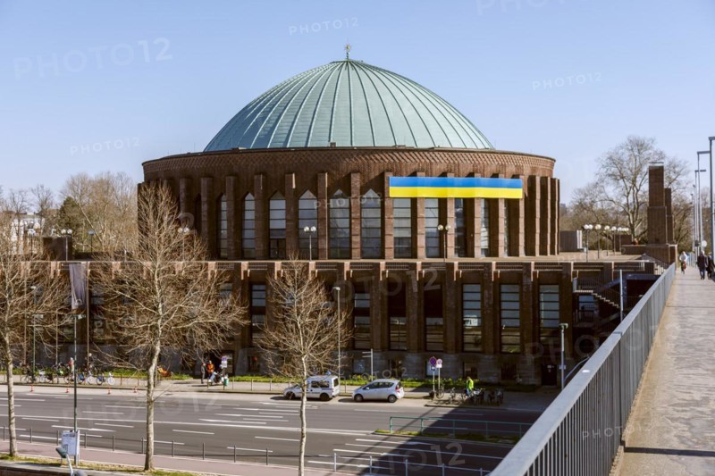Tonhalle Duesseldorf, National Colours of Ukraine