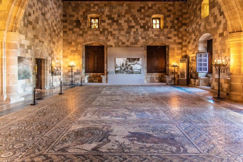 Grand Masters Palace built in the 14th century by the Johnnite Order, fortress and palace for the Grand Master, UNESCO World Heritage Site, Old Town, Rhodes Town, Greece, Europe