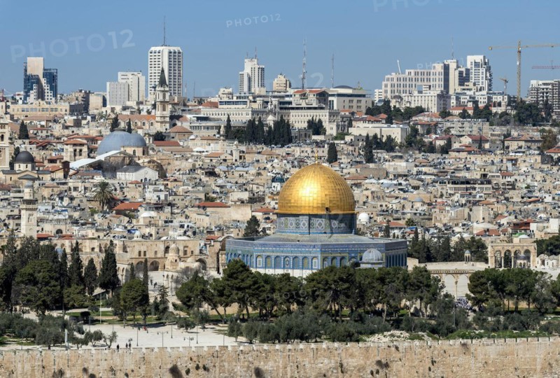 Temple Mount with Dome of the Rock, Qubbat As-Sakhra, with Old City and New City seen from the Mount of Olives, Jerusalem, Israel, Asia