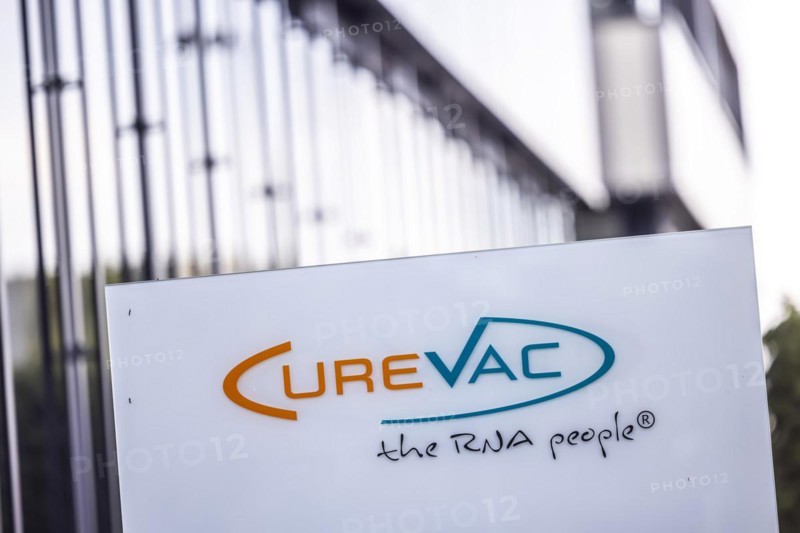 CureVac, biopharmaceutical company specialising in the messenger molecule mRNA, company sign, Tuebingen, Baden-Wuerttemberg, Germany, Europe