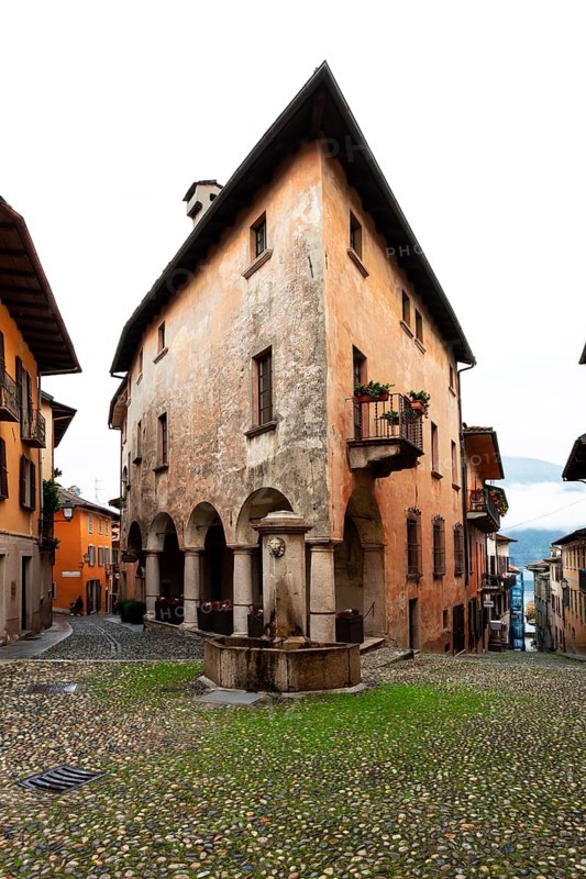 Historic old town, rainy weather, Cannobio, Lago Mggiore, Verbano-Cusio-Ossola, Piedmont, Italy, Europe