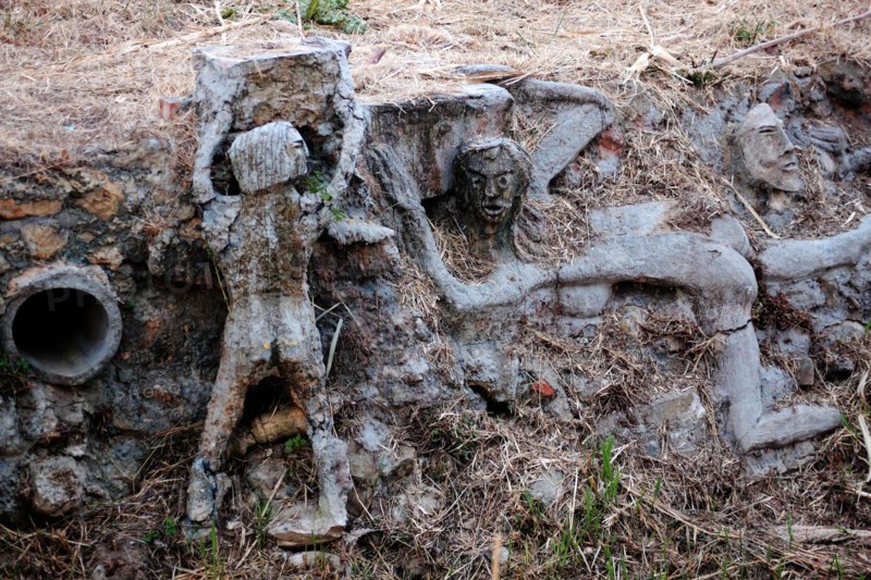 Marcello Cammi, sculptor and painter from Bordighera Italy, sculpted and painted along the Sasso river for most of his life