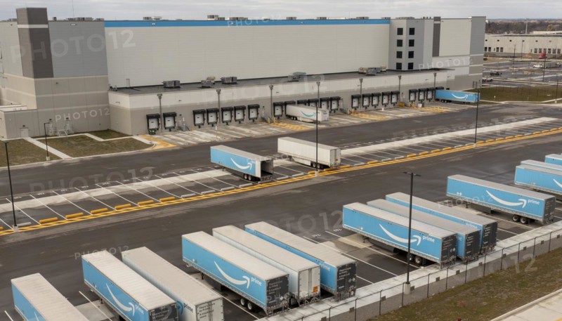 Detroit, Michigan USA, 7 January 2023, A newly-built $400 million Amazon fulfillment center, the largest in Michigan, remains idle as Amazon announced plans to lay off 18, 000 workers as the national economy softens. The warehouse, on the site of the former Michigan State Fairgrounds, was intended to open in 2022, employing 1, 200 workers, but its opening has been delayed at least a year