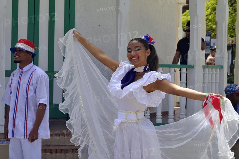 Dancer of the local dance group for tourists, in the Parque Independenzia in the Centro Historico, Old Town of Puerto Plata, Dominican Republic, Caribbean, Central America