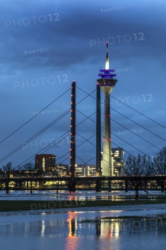 Rhine, Rhine level, high water, flooding in Duesseldorf, view of Rheinkniebruecke, Rheinturm and Medienhafen, Duesseldorf, North Rhine-Westphalia, Germany, Europe