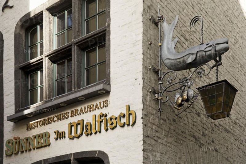 Nose sign, historic brewery Suenner im Walfisch, Old Town, Cologne, Rhineland, North Rhine-Westphalia, Germany, Europe