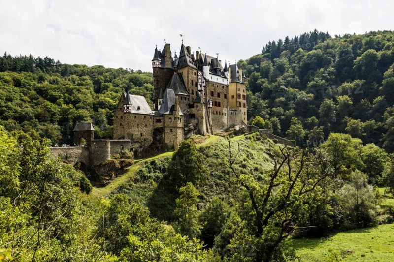 Eltz Castle, Wierschem, Moselle, Rhineland-Palatinate, Germany, Europe