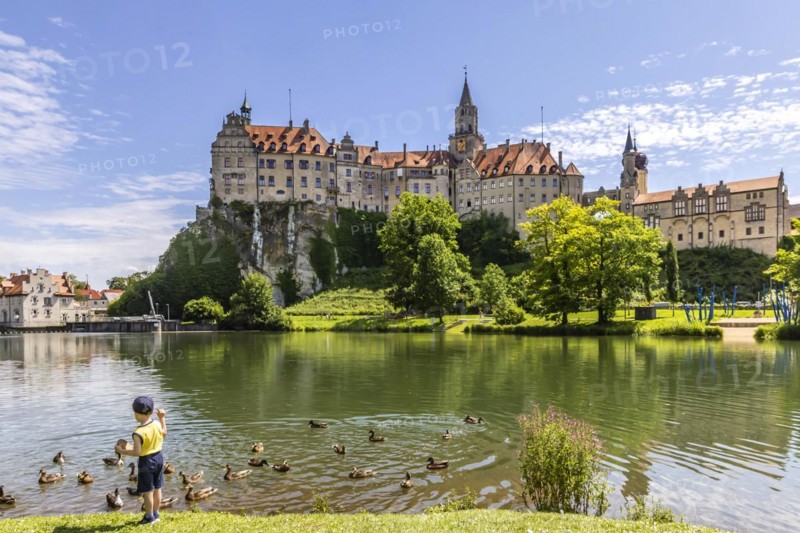 Hohenzollernschloss, Sigmaringen Castle, former princely residence and administrative seat of the Princes of Hohenzollern-Sigmaringen, Sigmaringen, Baden-Wuerttemberg, Germany, Europe