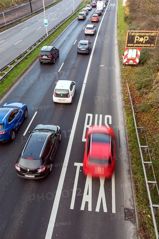 Traffic, rush hour, bus lane, taxi lane, Duesseldorf, North Rhine-Westphalia