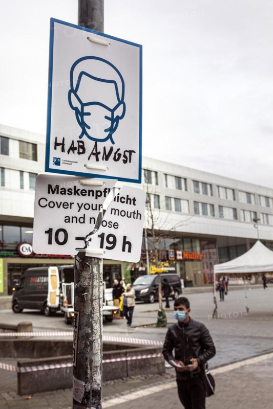 Mandatory masks in the area of Bilk station, signs are often destroyed or painted, Duesseldorf, North Rhine-Westphalia, Germany, Europe
