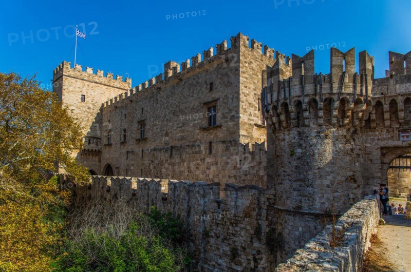 Grand Masters Palace built in the 14th century by the Johnnite Order, fortress and palace for the Grand Master, UNESCO World Heritage Site, Old Town, Rhodes Town, Greece, Europe