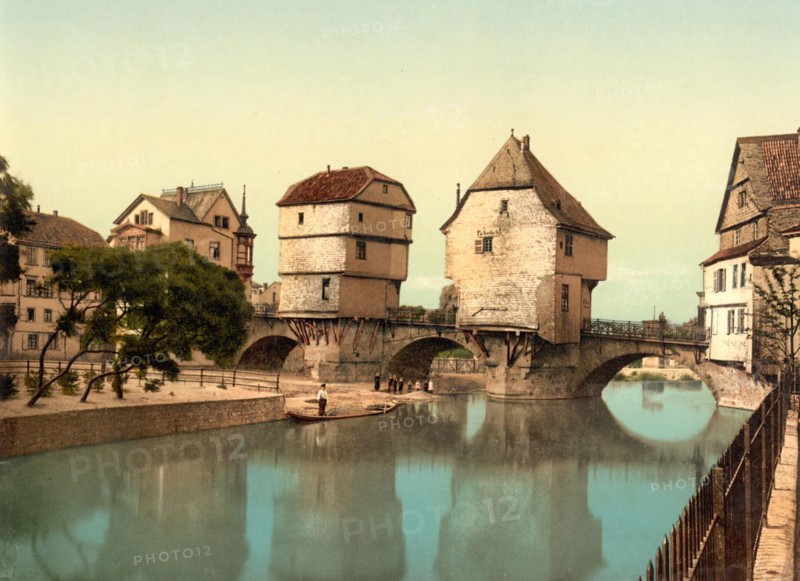The bridge houses at the old Nahe bridge in Bad Kreuznach