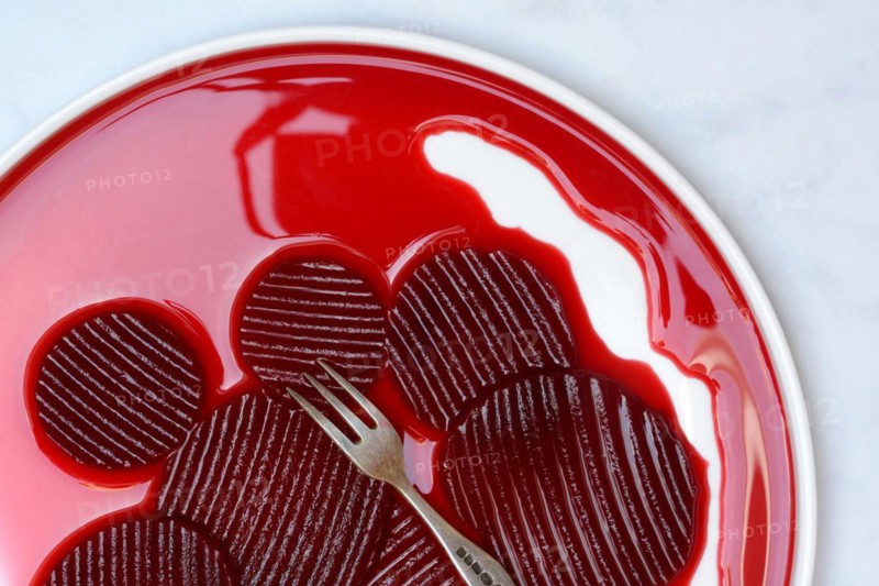 Sliced pickled beetroot on plate