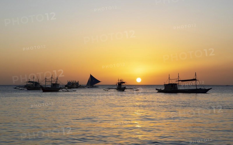 Traditional boats on the Tablas Strait