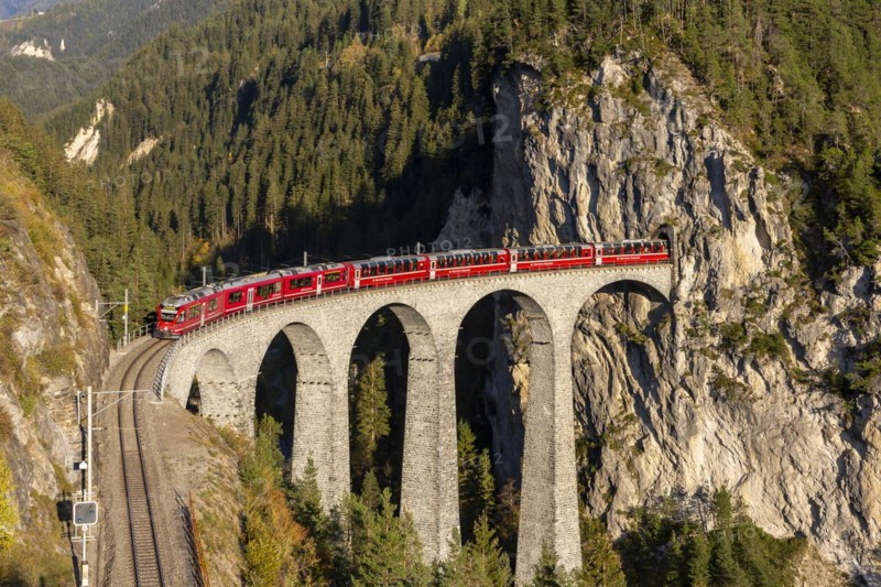 Landwasser Viaduct with train and locomotive