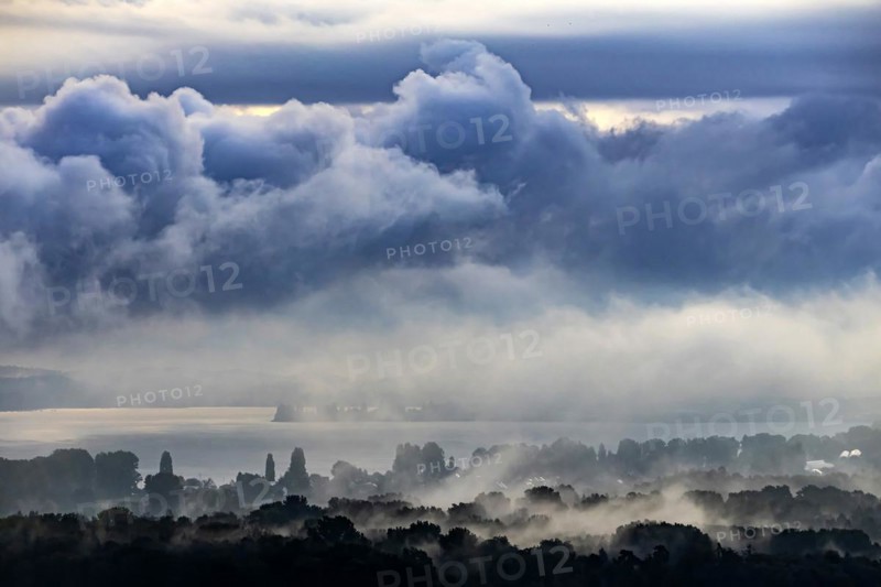 Autumn morning at Lake Constance