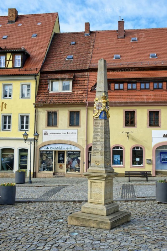 Post office column