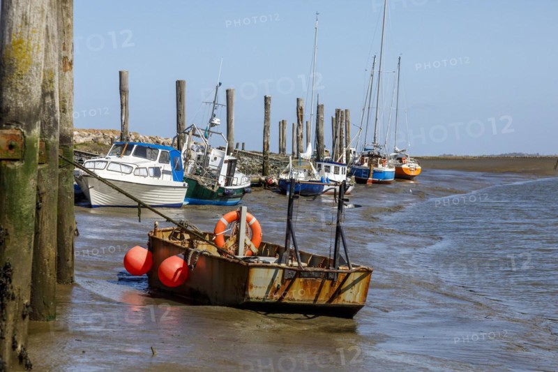 Everschopsiel harbour in North Frisia during outflowing water