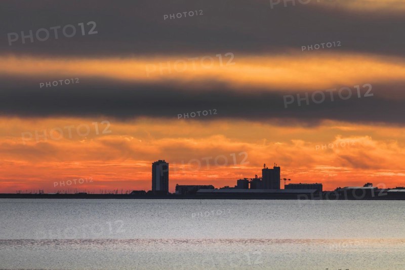 View across Meldorfer Bucht to the Buesum skyline