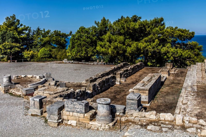 Semi-circular exedra