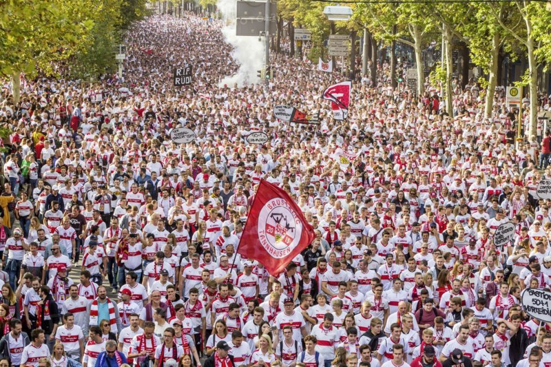Fans of VfB Stuttgart on their way to the stadium
