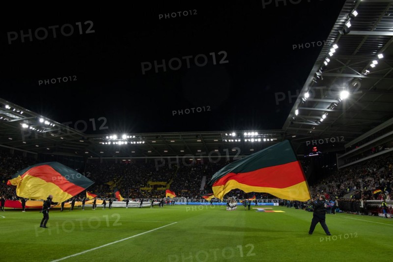 Flag wavers