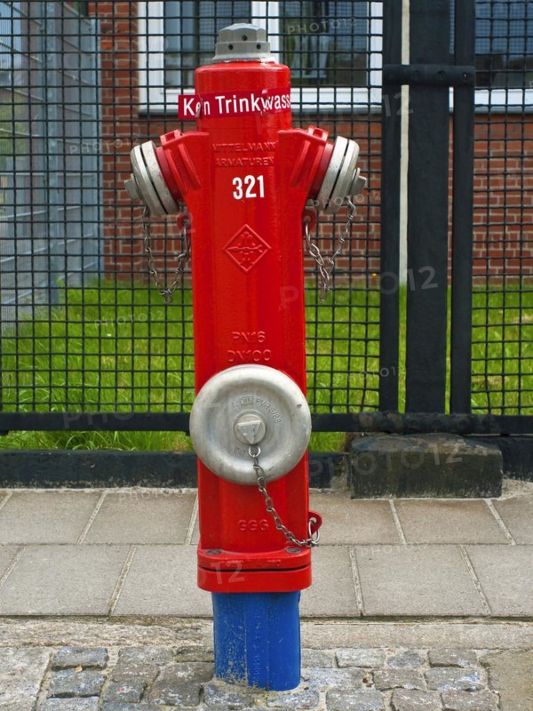 Hydrant at Bremens Holzhafen