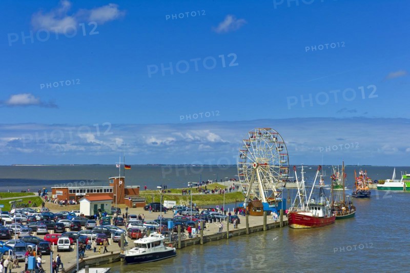 Decorated crab cutter in the harbour of Neuharlingersiel