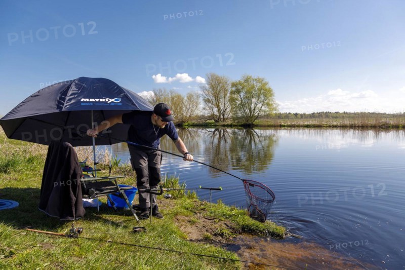 Angler at the Giselau Canal caught a bream