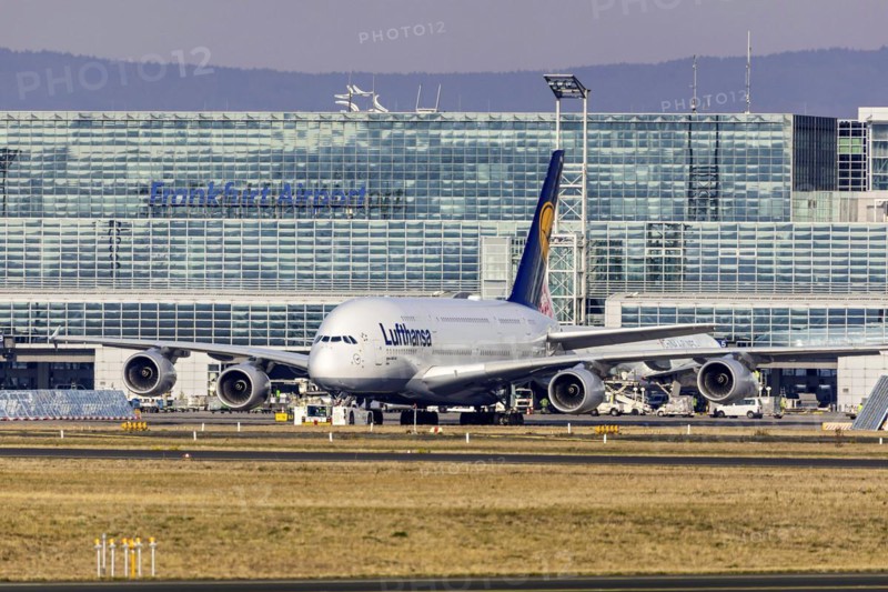 Lufthansa Airbus A380-800