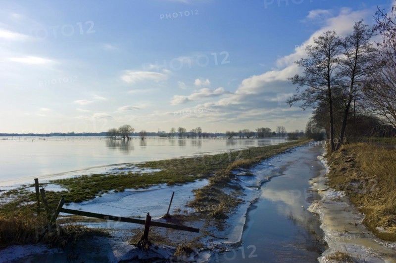 Icy Wuemmewiesen and drainage ditch in Bremen Borgfeld