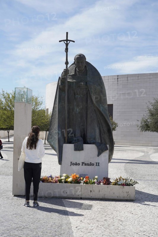 Statue of Pope John Paul II