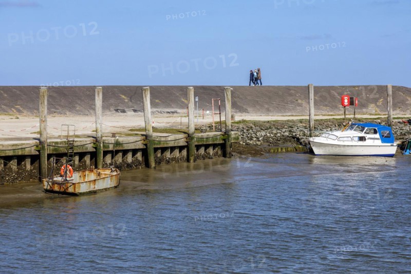 Everschopsiel harbour in North Frisia with draining water