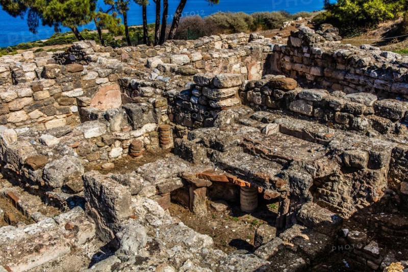 Well-preserved thermal baths