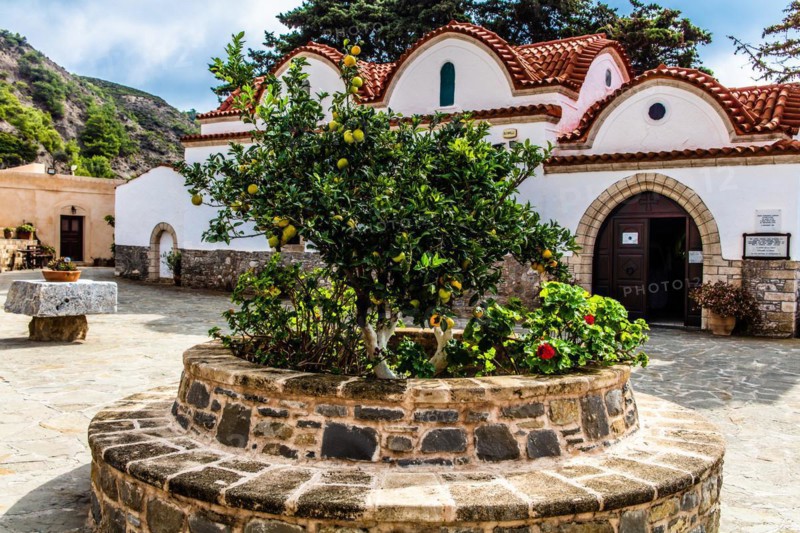 Moni Skiadi Monastery near Mesanagros