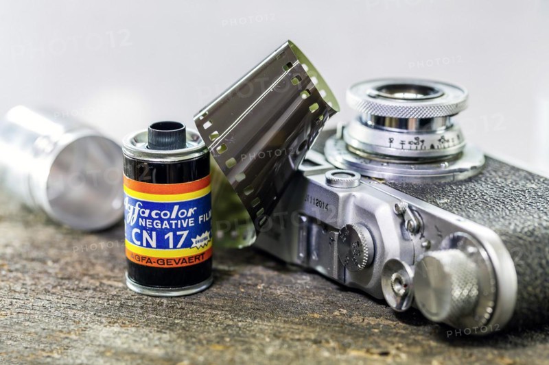 Analogue camera